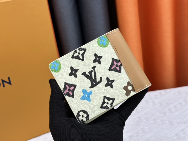 LVコピーウォレット背面デザイン